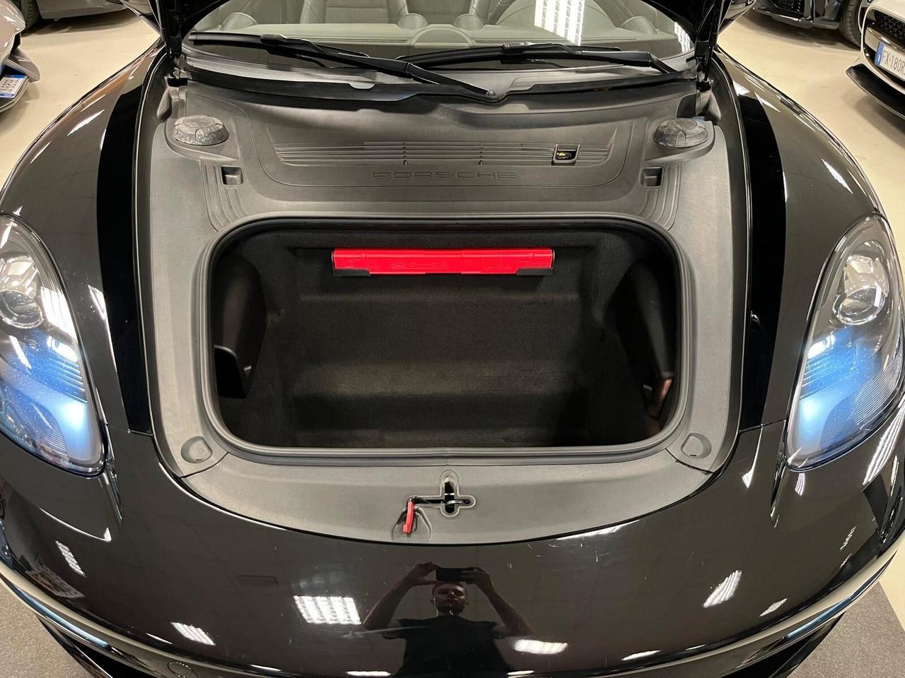 Porsche 718 Spyder Boxster 2.0