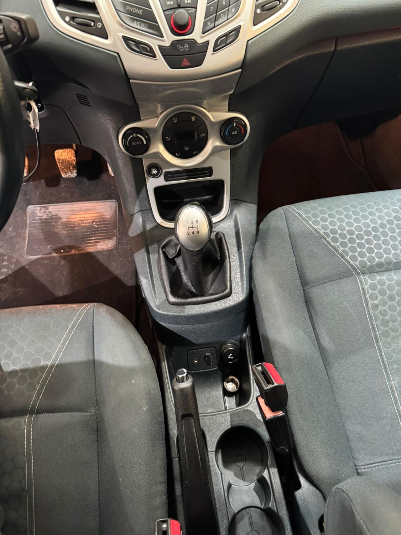 Ford Fiesta 1.2 82CV 3 porte Titanium