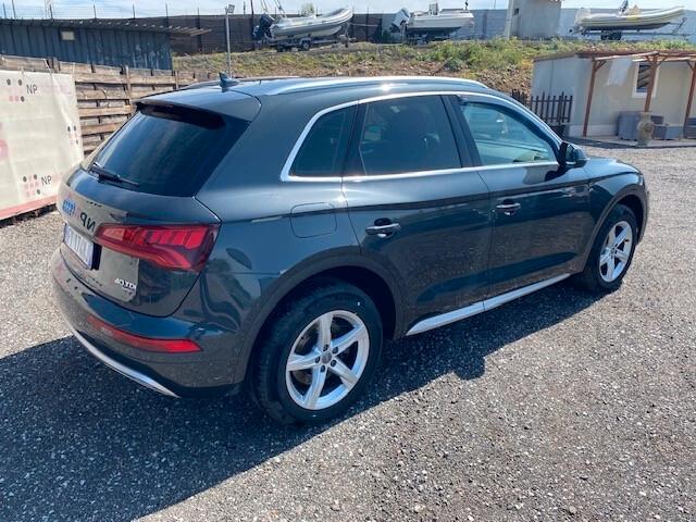 Audi Q5 2.0 TDI quattro S tronic Business Sport