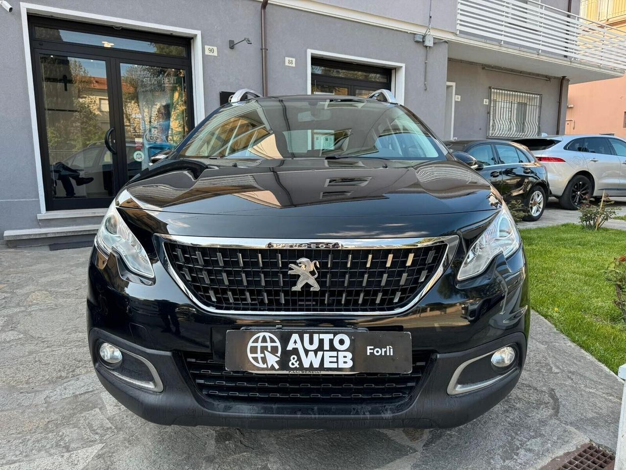 PEUGEOT 2008 PureTech 82cv ALLURE NEOPAT.