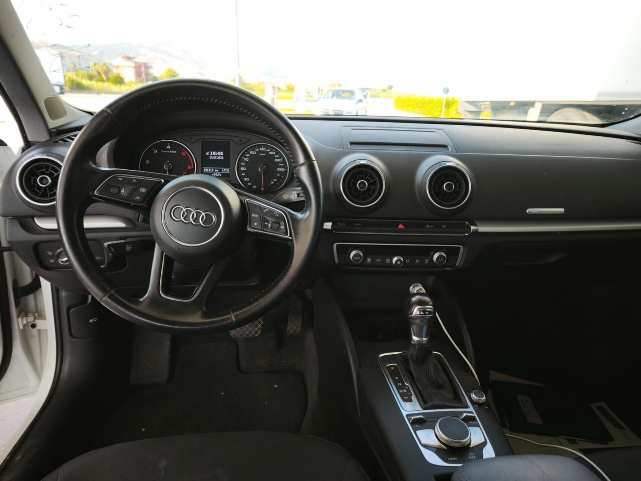 Audi A3 SPB 30 TDI S tronic Business 115 CV