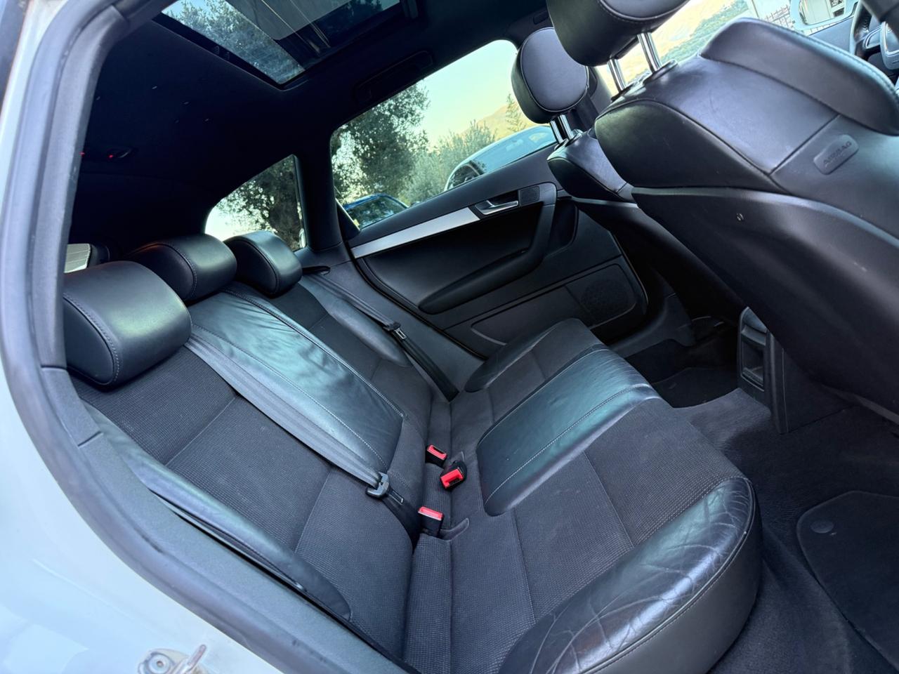 Audi A3 SPB 2.0Tdi 140Cv S-line Tetto