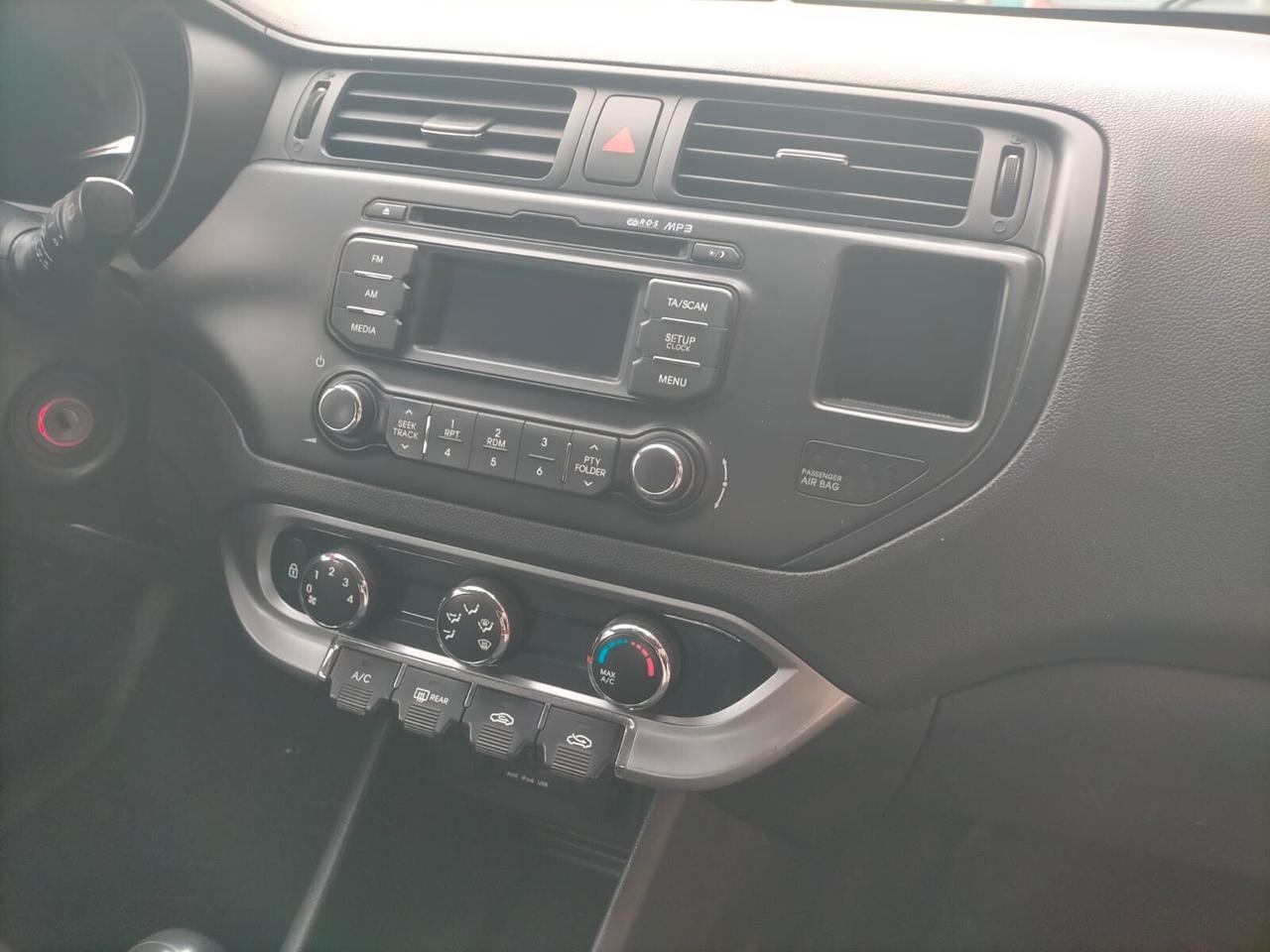 Kia Rio 1.1 CRDi WGT 5p. EX DISEL