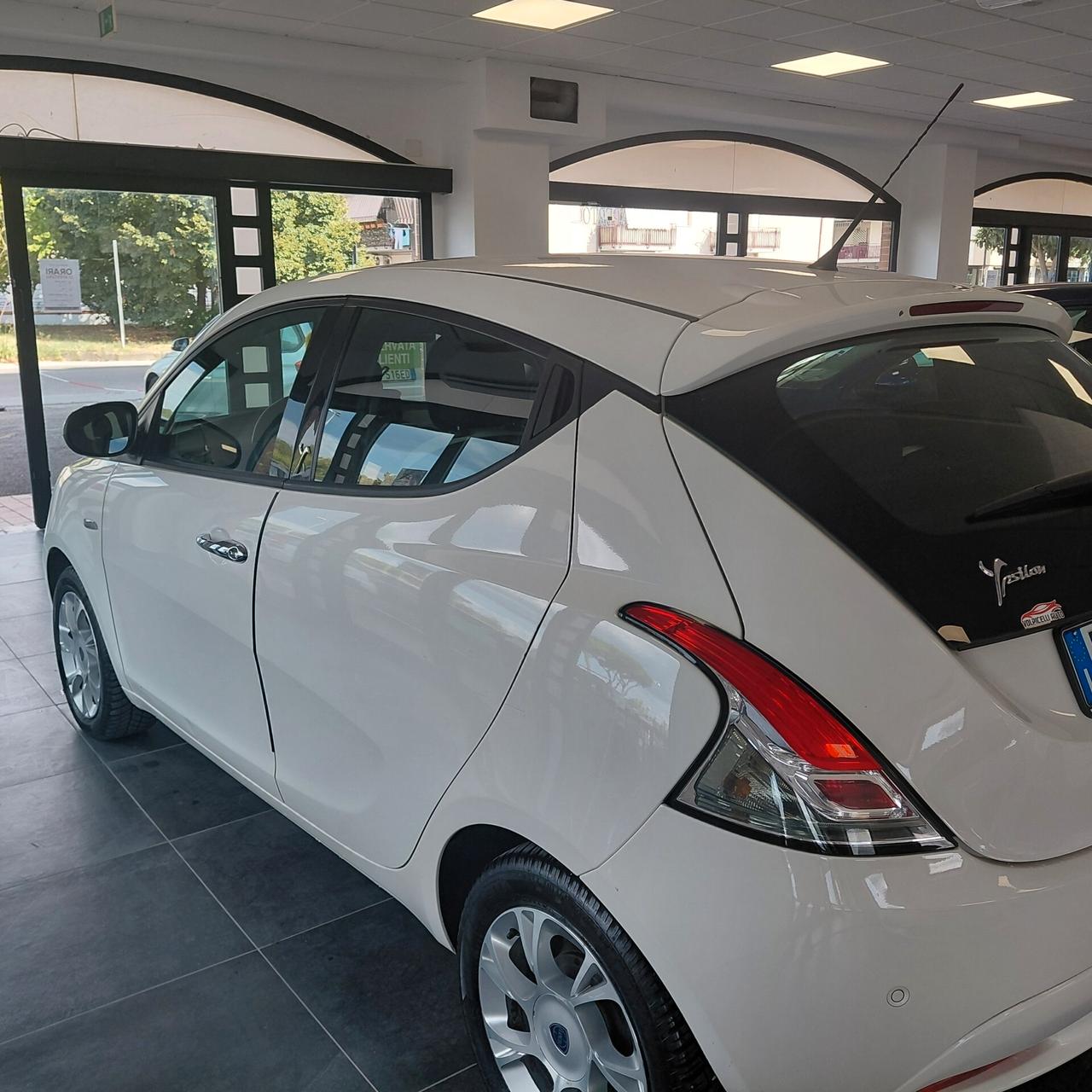 LANCIA YPSILON ANNO 2016 BZ GPL ADATTA NEOPATENTATI KM 149 MILA