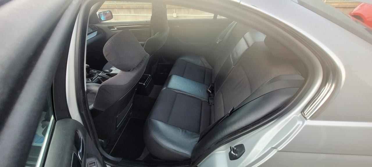 Bmw 328 328i 24V cat 4 porte