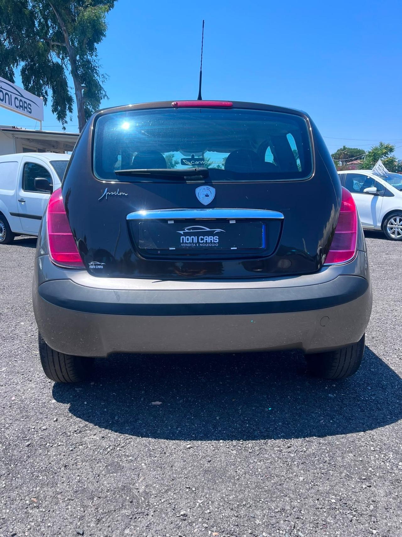 Lancia Ypsilon 1.2 Argento