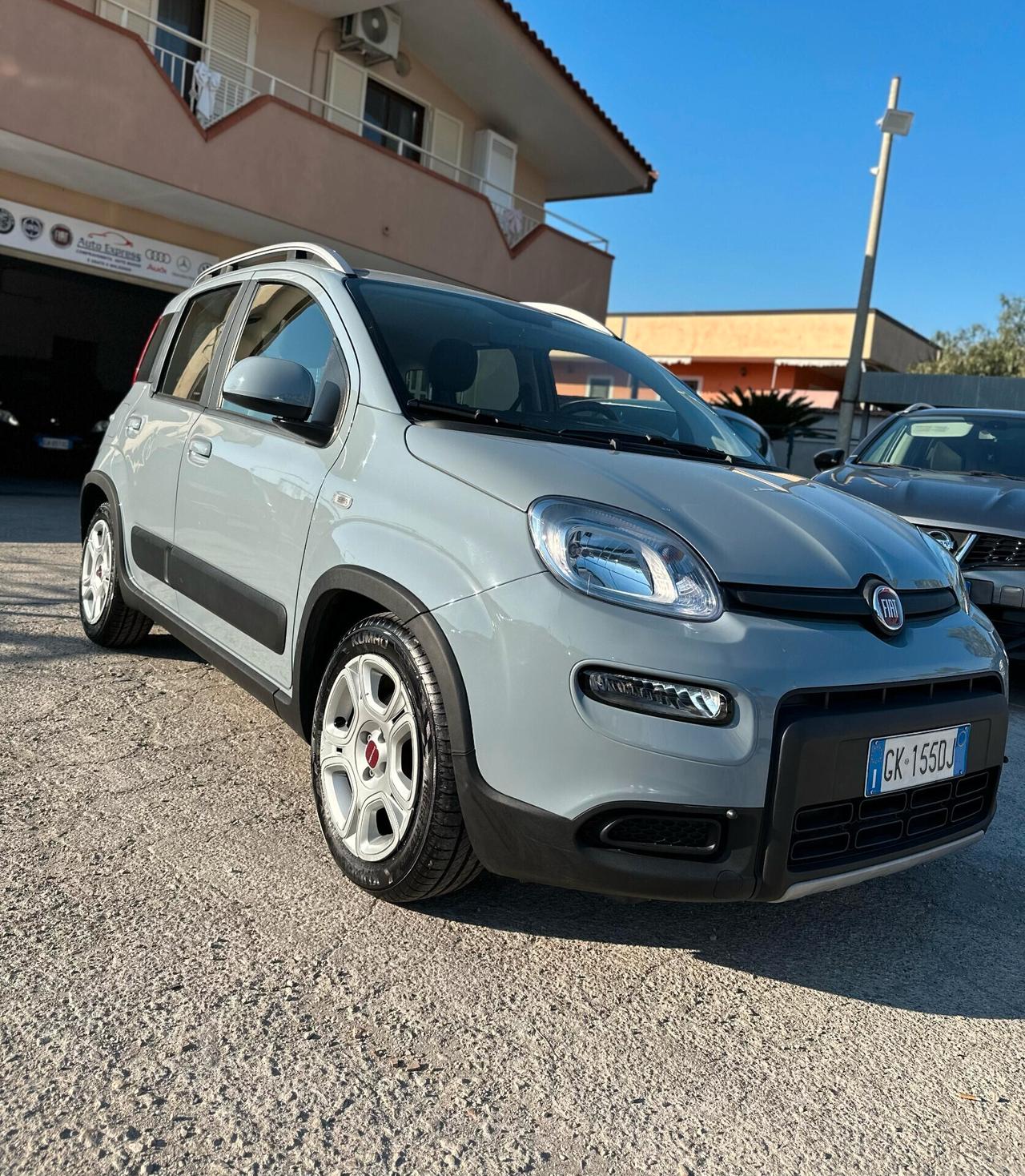 Fiat Panda 1.0 FireFly S&S Hybrid Red