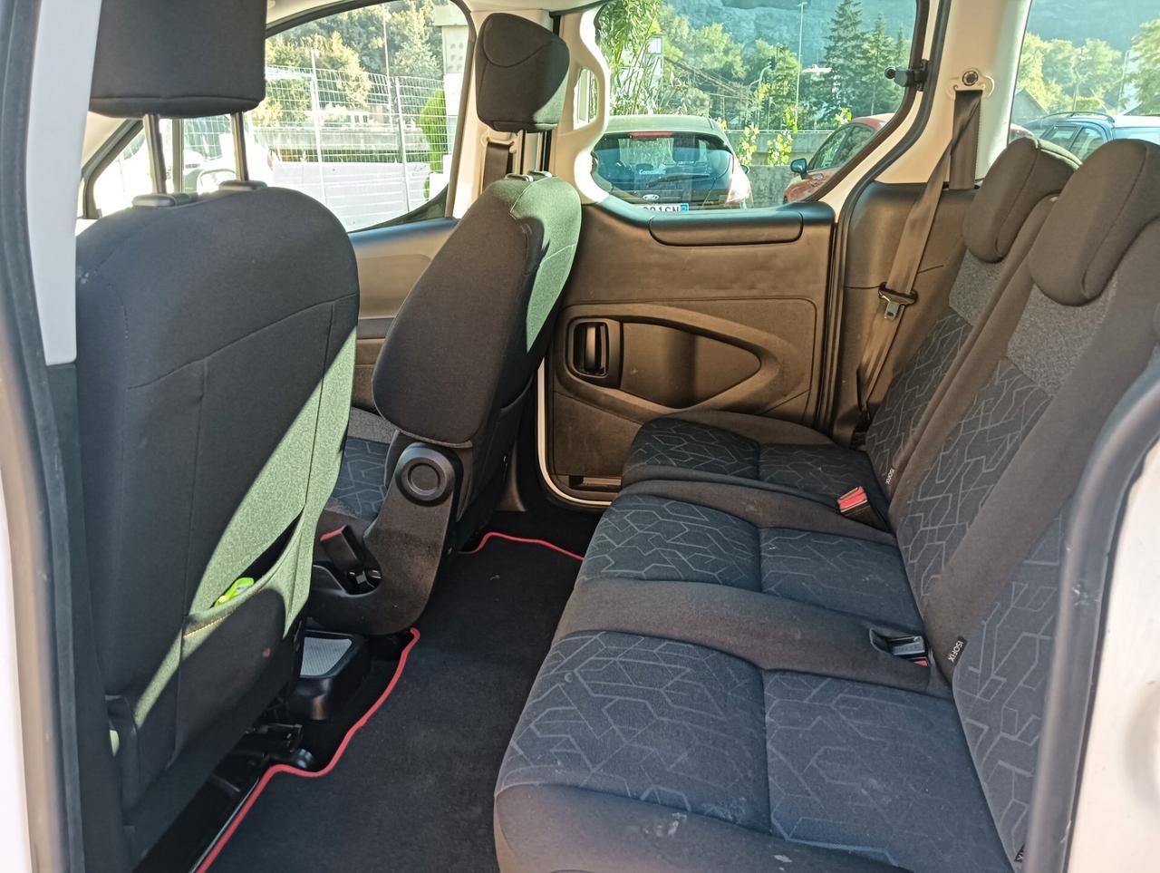 Peugeot Partner Tepee BlueHDi 120 S&S Outdoor