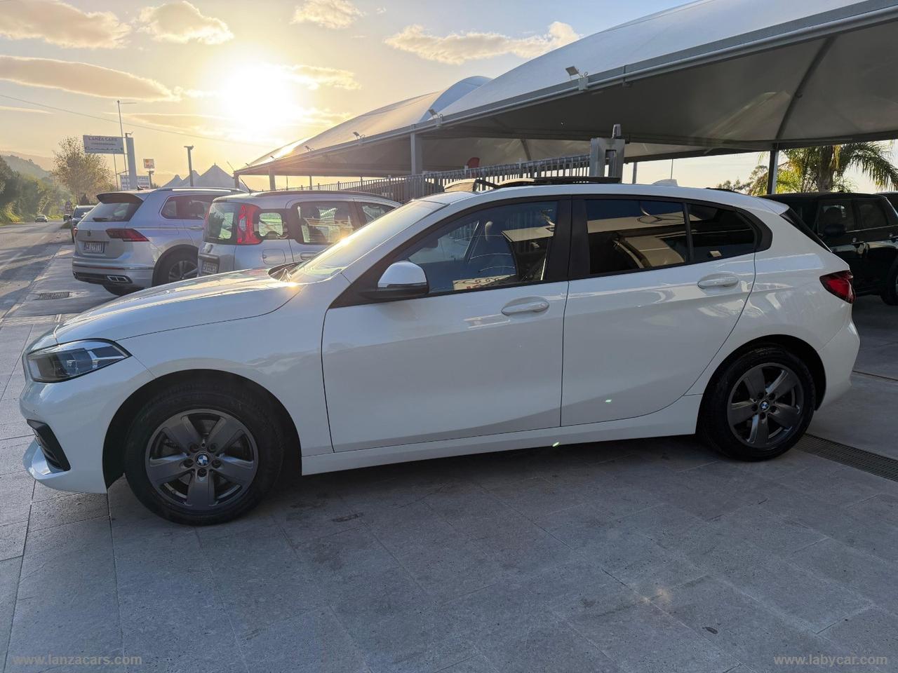 BMW 116d 5p. Advantage