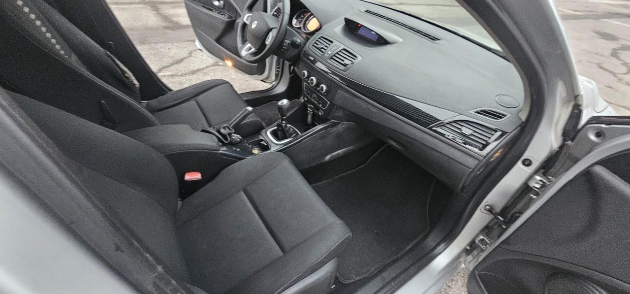 Renault Megane Mégane Coupé 1.5 dCi 110CV EDC Wave Edition