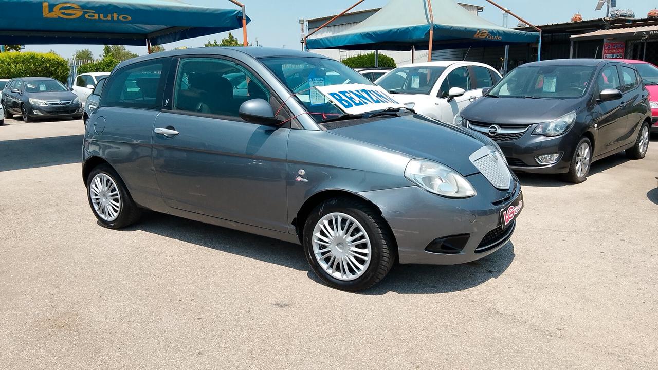 Lancia Ypsilon Lancia y 1.2 benzina neo patentati