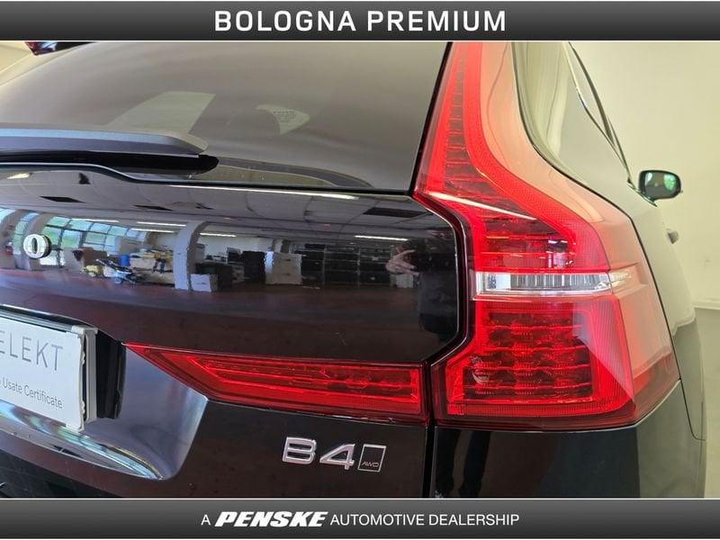 Volvo XC60 B4 (d) AWD automatico Core