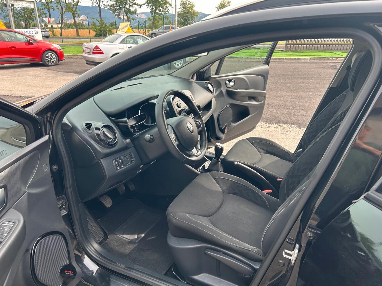Renault Clio S.W. Tce Limited ok neopatentati km 94.600