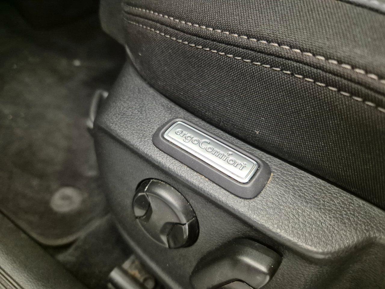 Volkswagen Passat Variant 1.6 tdi Business 120cv - NEOPATENTATI - ACC/Lim - Carplay - Sens. Park.