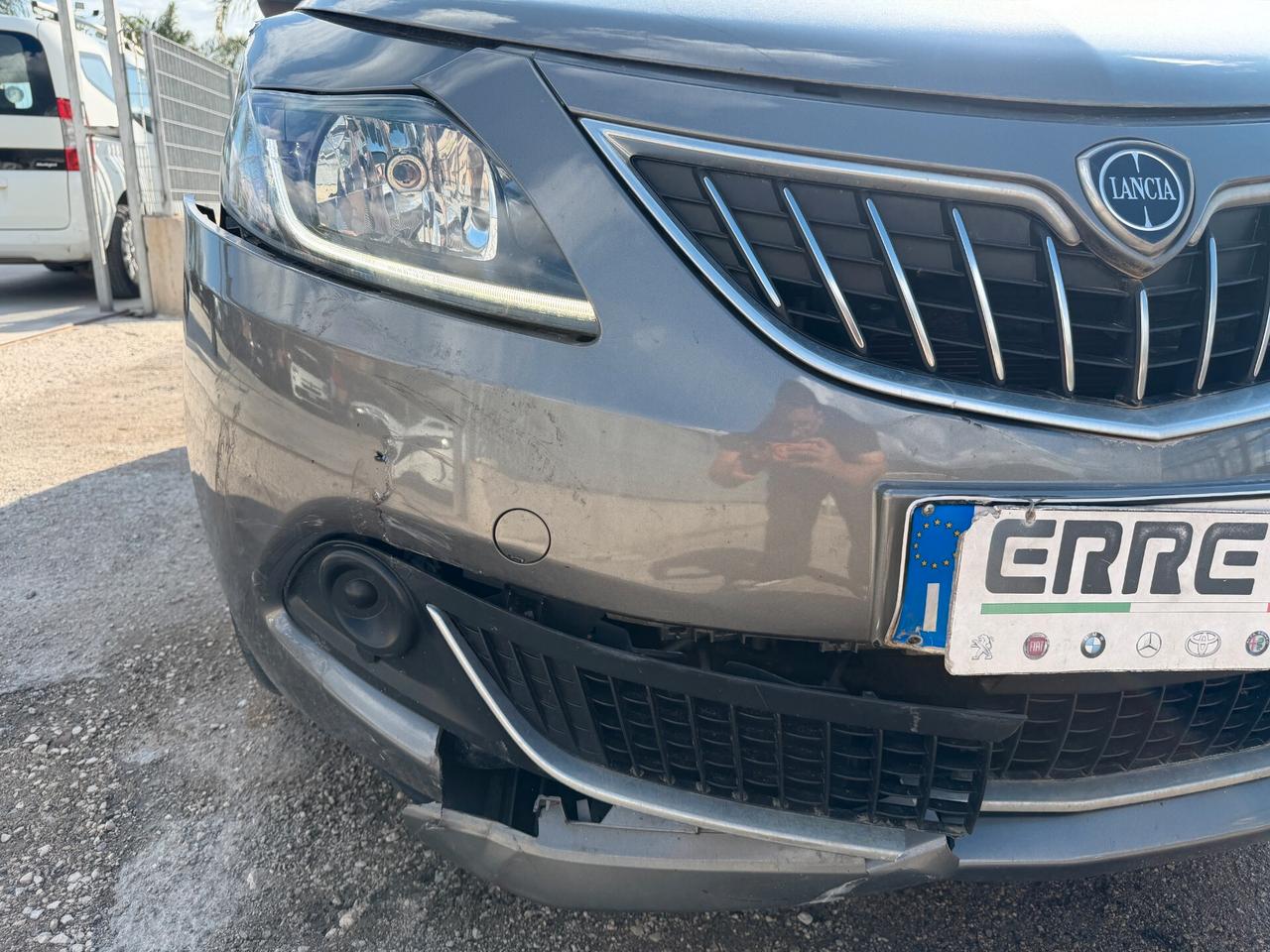 LANCIA YPSILON 2022 1.0 HYBRID 62 CV *POCO DANNO