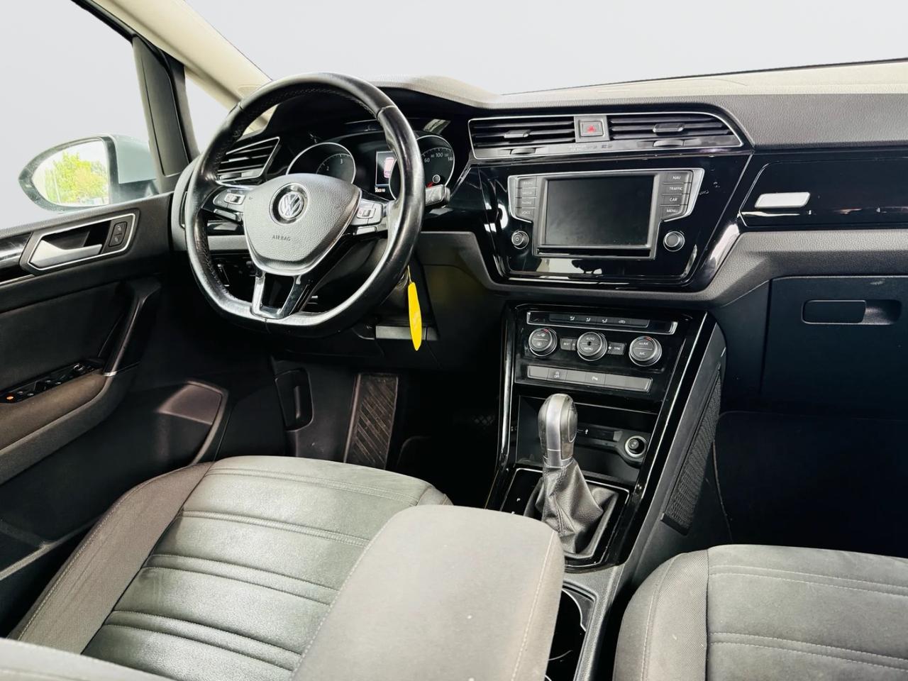 VOLKSWAGEN TOURAN*AUTOMATICA*7 POSTI*1.6*116 CV*