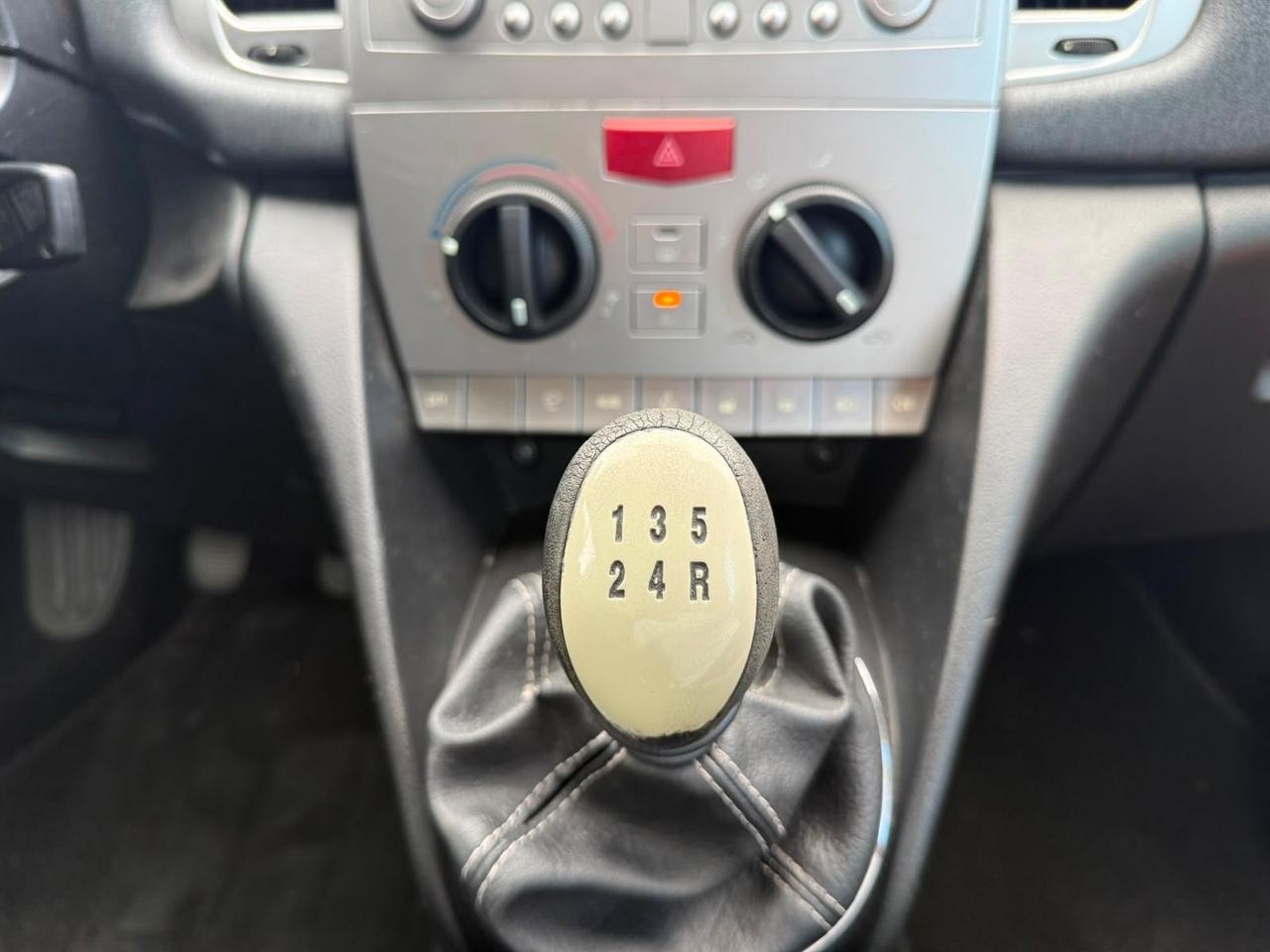 Lancia Ypsilon 1.2 Argento