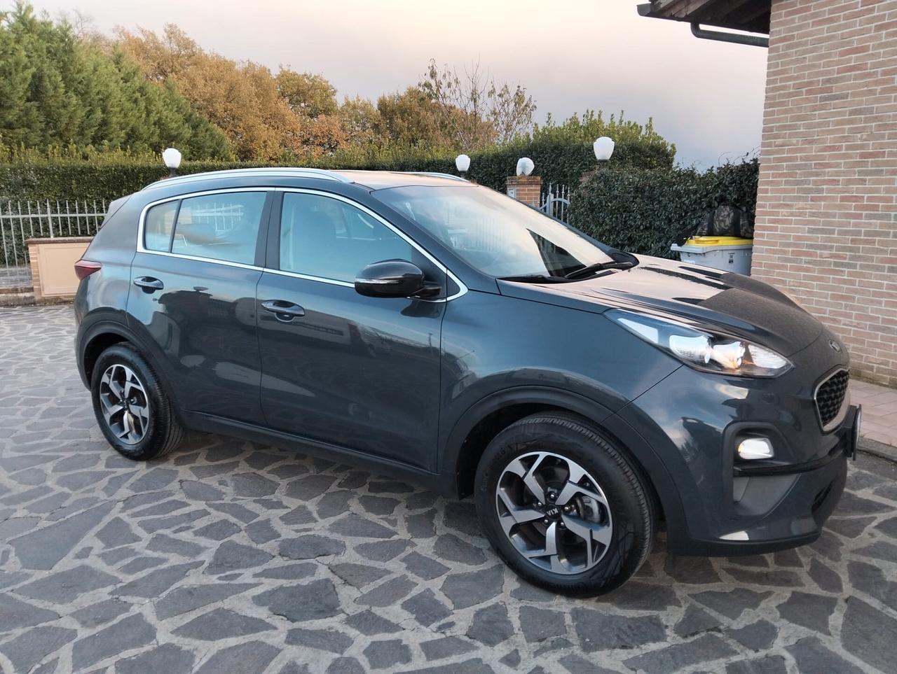 Kia Sportage 1.6 CRDI 136 CV 2WD Mild Hybrid Business Class km 24000