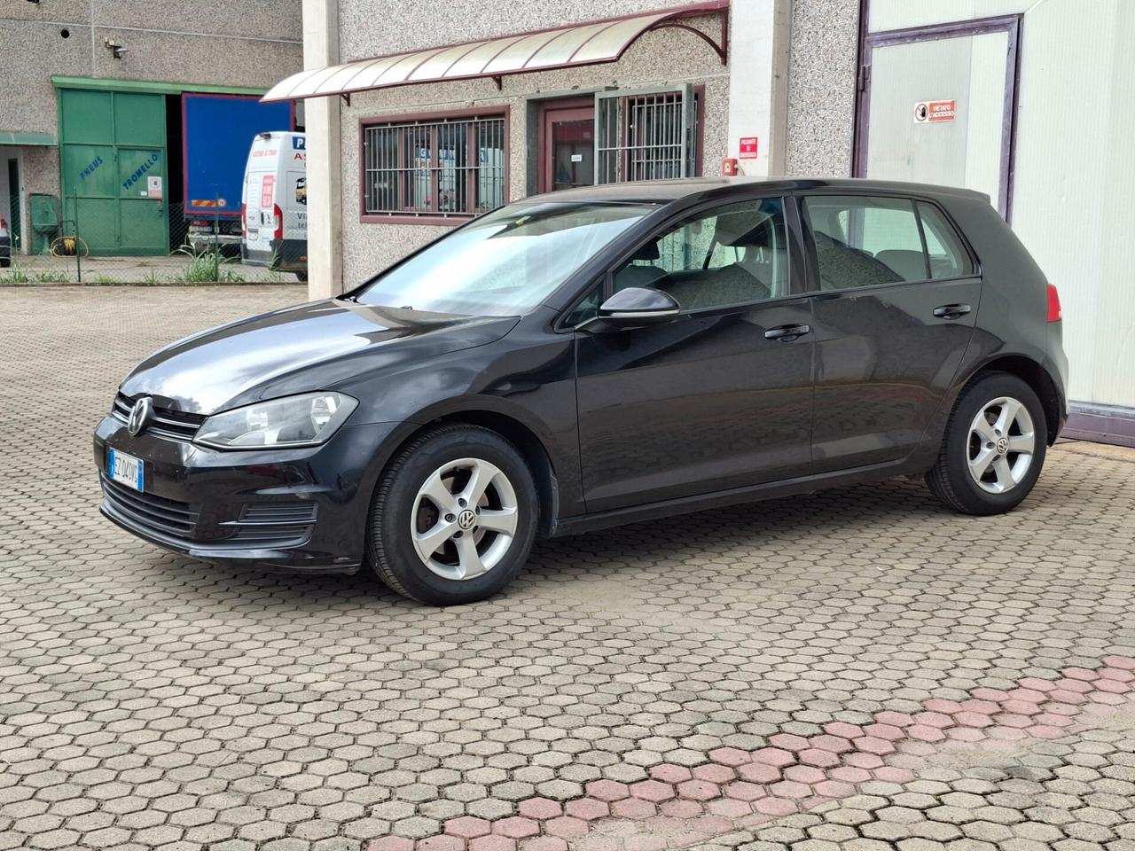 Volkswagen Golf 1.6 TDI 5P. Trendline *NEOPATENTATI*