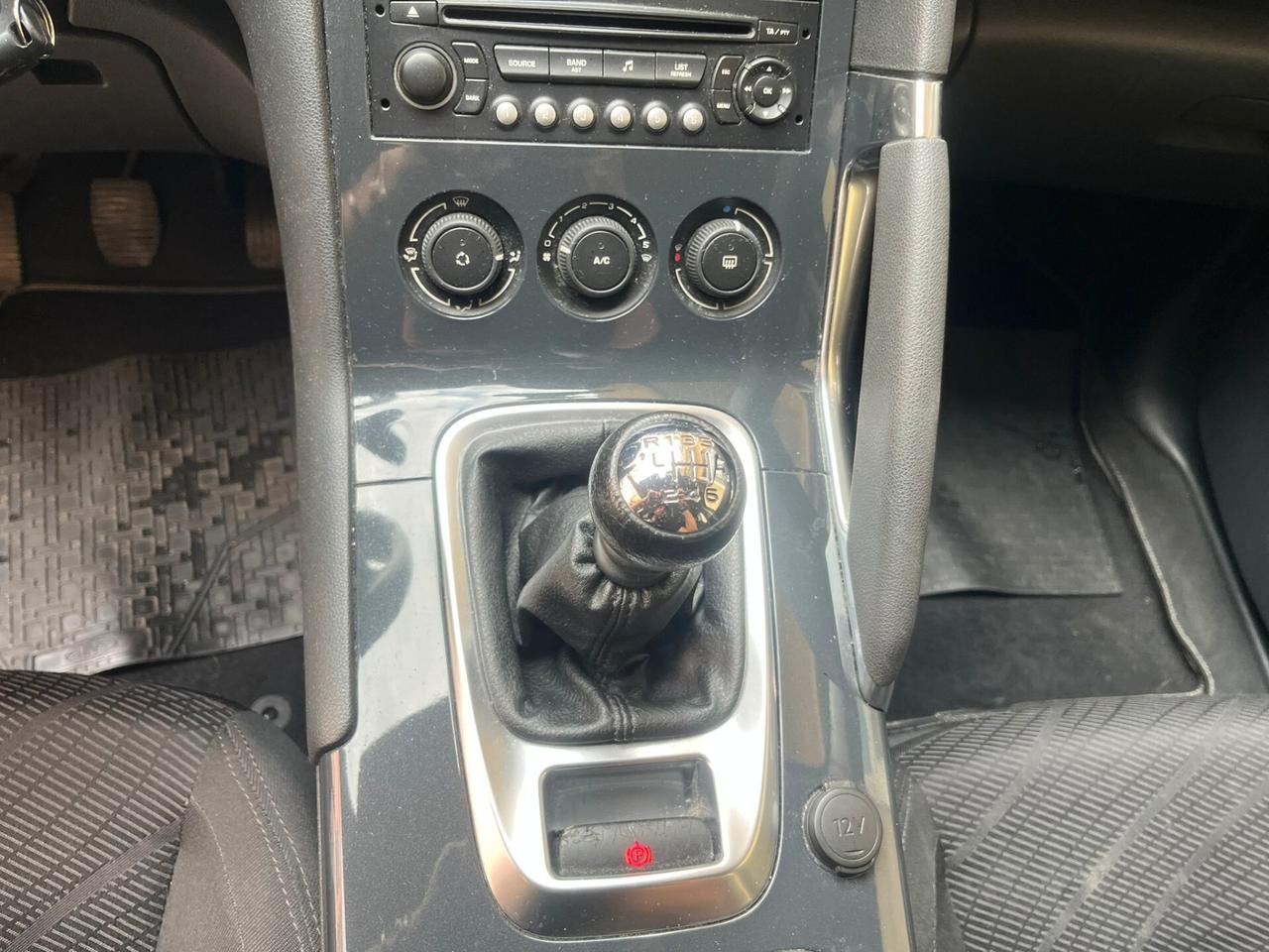 Peugeot 3008 1.6 HDi 110CV Premium