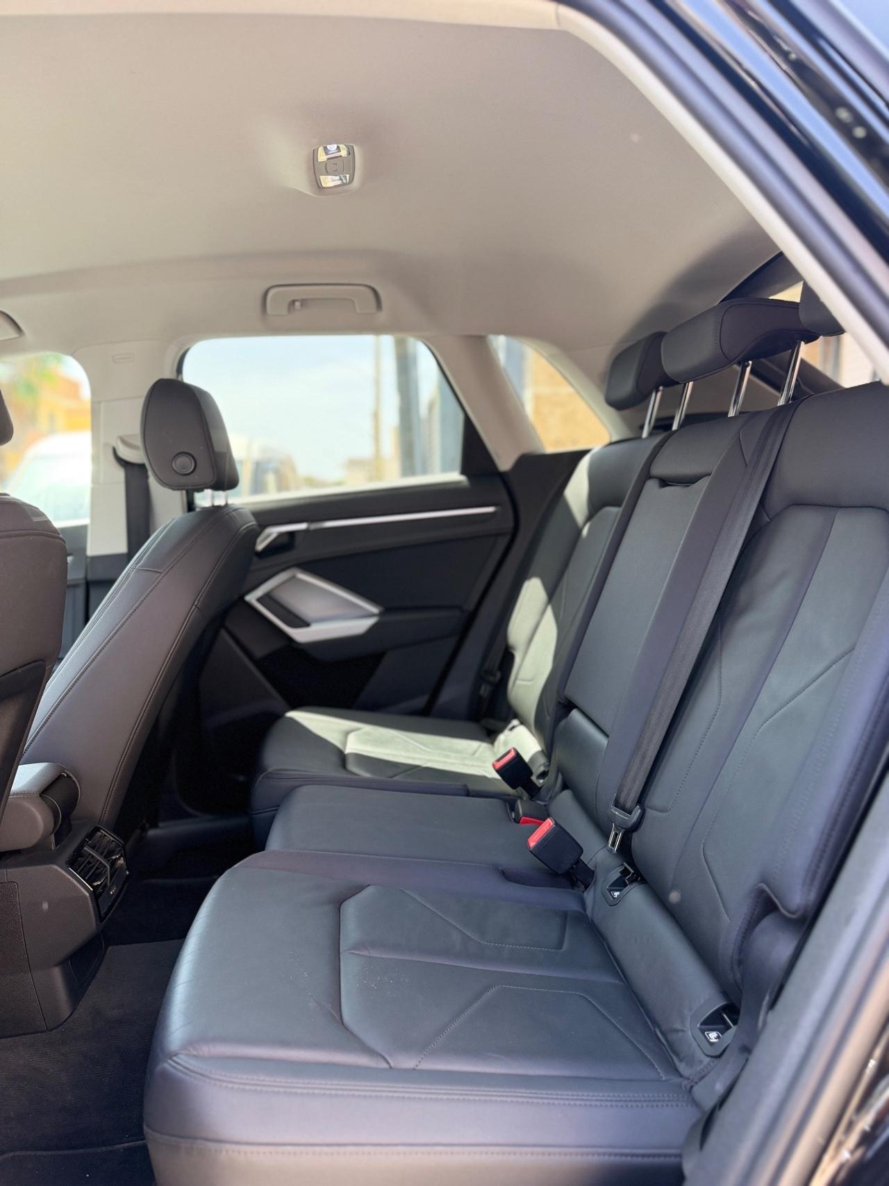 Audi Q3 2.0 tdi S-tronic Business Advanced-mod.2020 MATRIX/CAR PLAY