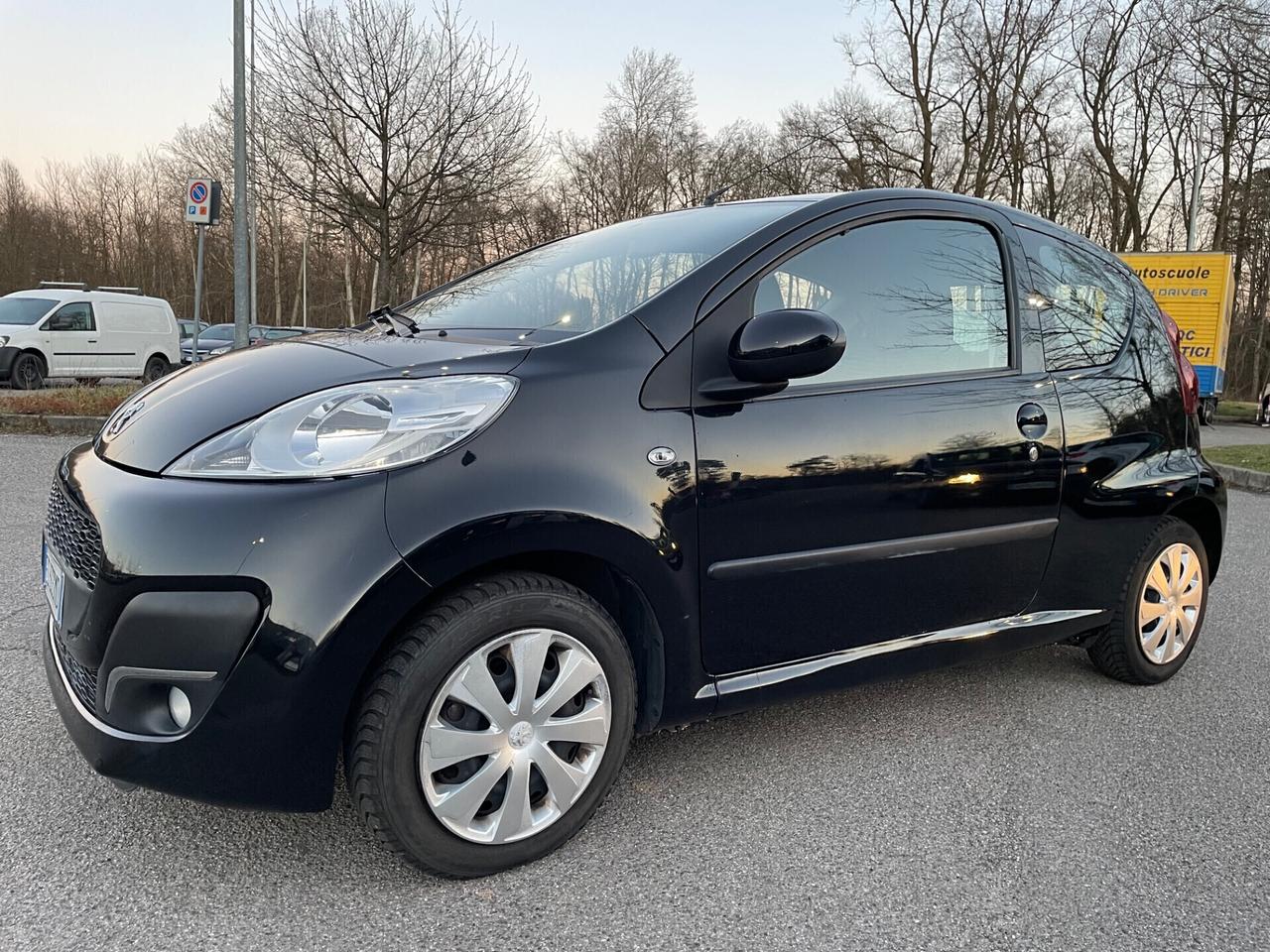 Peugeot 107 1.0 68CV 3p.Neopatentati*Solo 60000km*