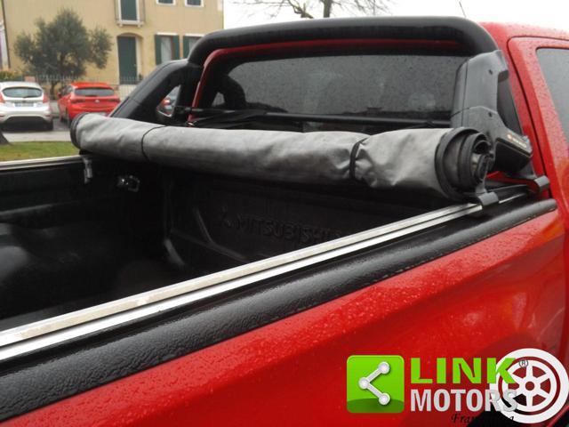 MITSUBISHI L200 2.3 D Club Cab 4x4 Super Select Intense