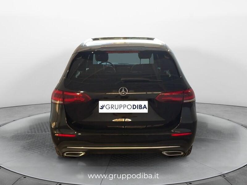 Mercedes-Benz Classe B - W247 2018 Diesel B 180 d Sport Extra auto