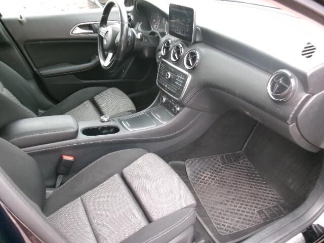 Mercedes-benz GLA 200 d Automatic Premium