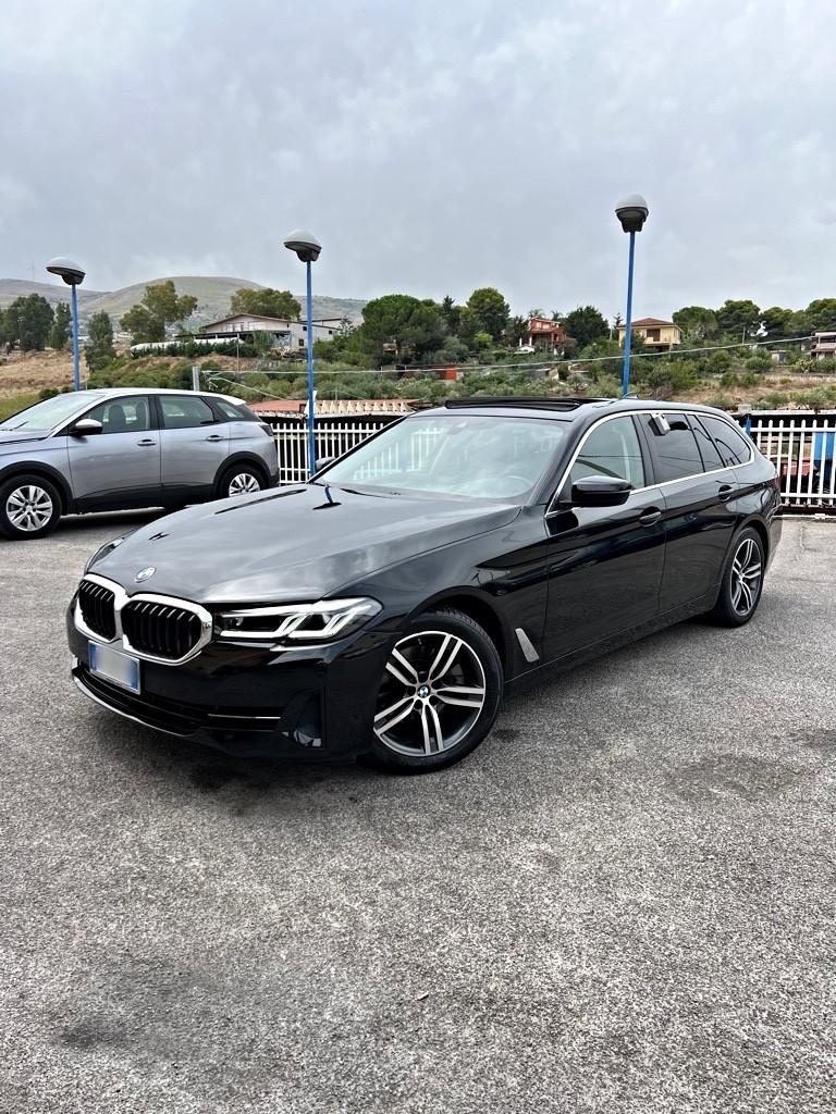 Bmw 520d xDrive Touring Luxury 2022