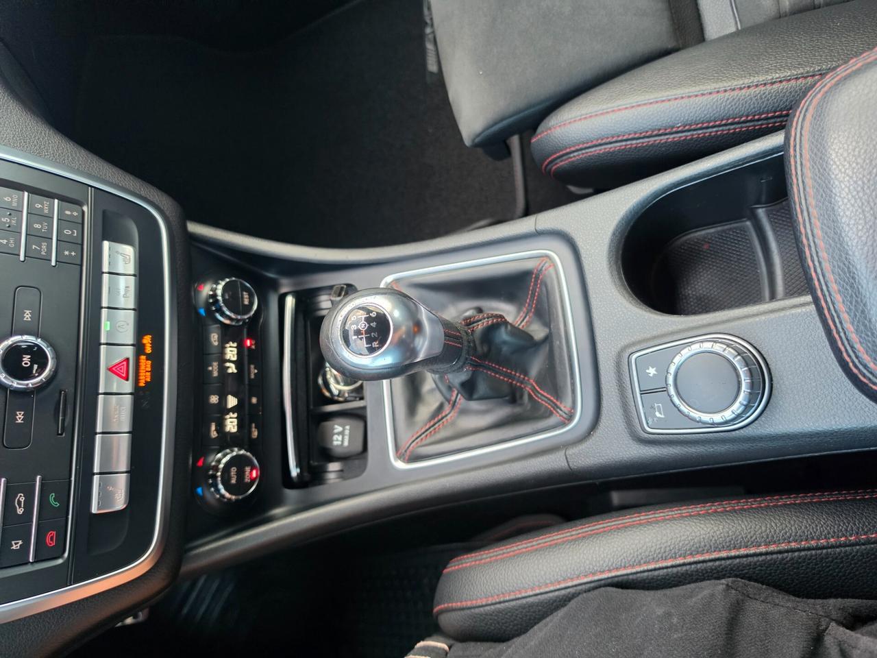 Mercedes-benz GLA 200 d Premium amg manuale