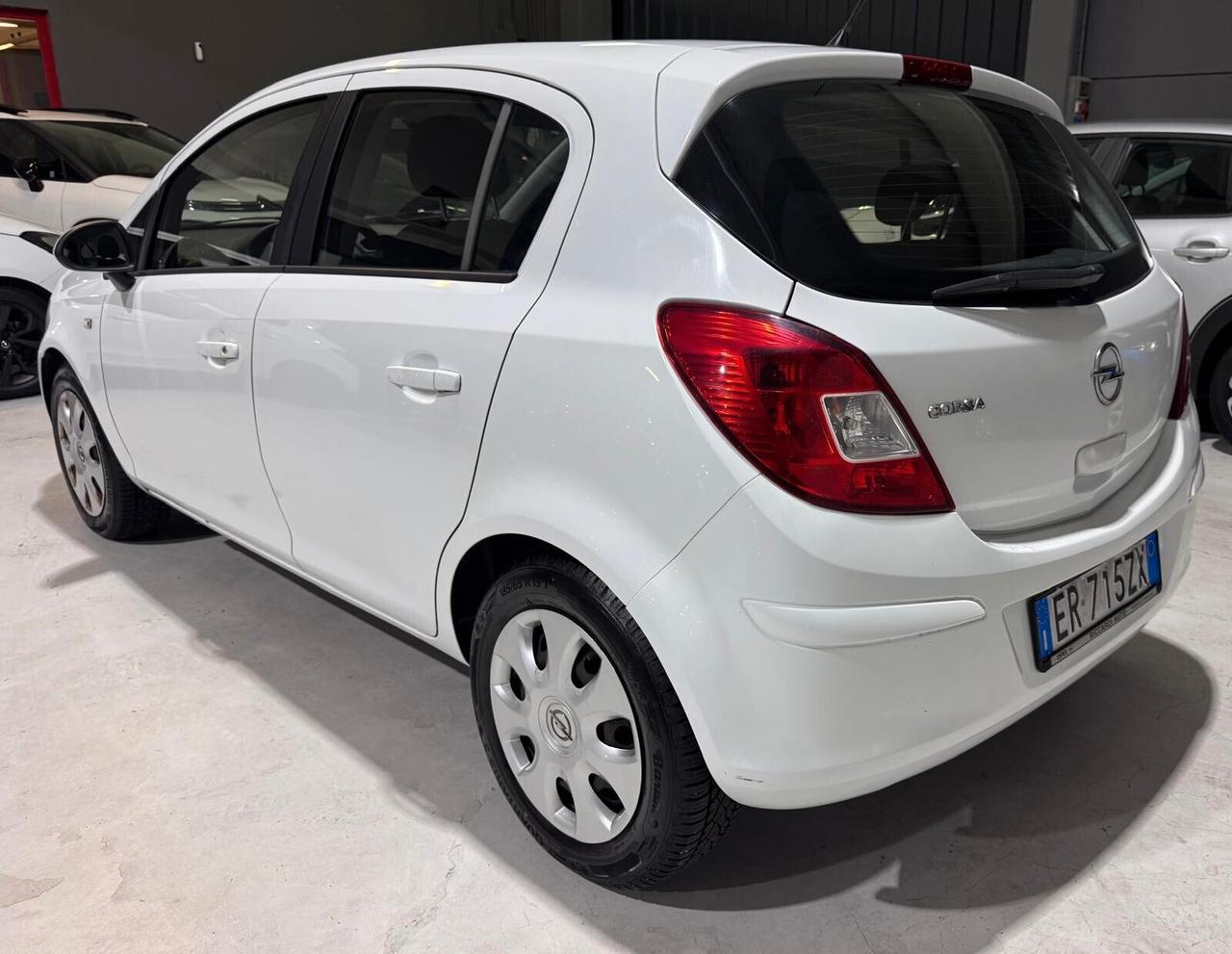 Opel Corsa Benzina Neopatentati