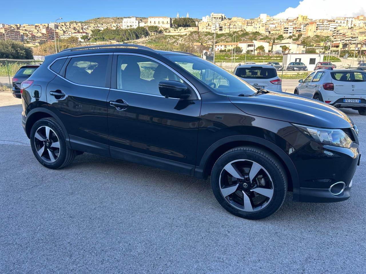 Nissan Qashqai 1.5 dCi 360 N-Tech