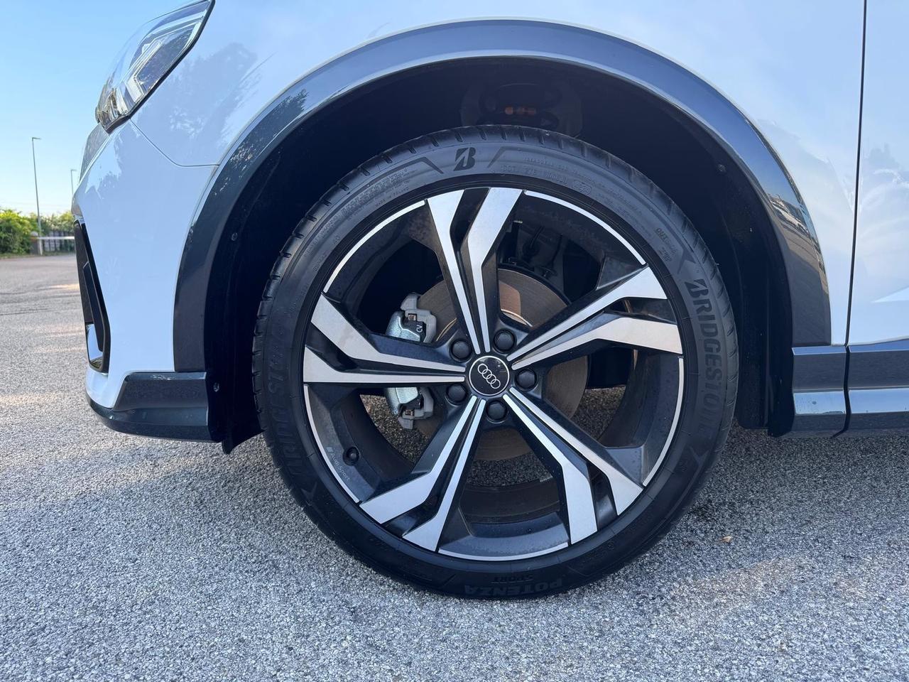 AUDI Q3 SPORTBACK 35 TFSI S-TRONIC IDENTITY BLACK