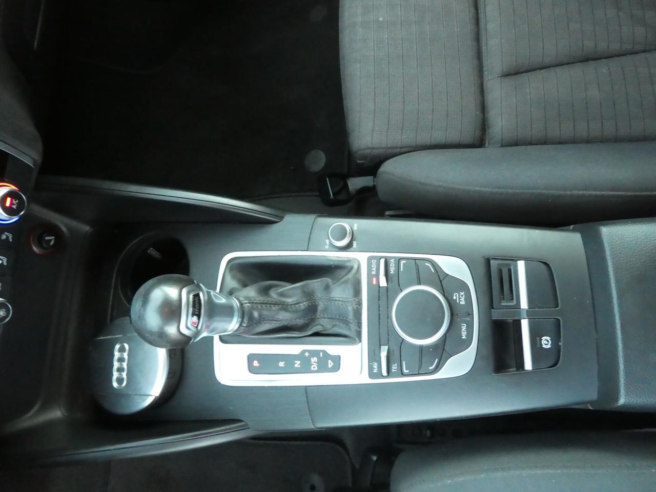 Audi A3 1.6 TDI clean diesel S tronic Ambition OK NEOPATENTATI