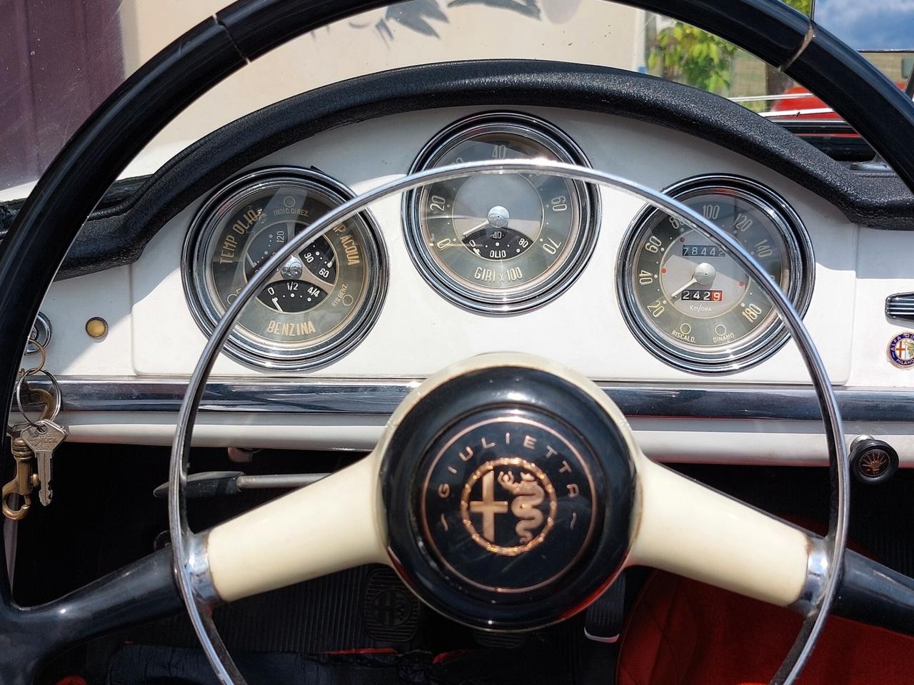 Alfa Romeo Giulietta Spider 1300 del 1960 ( la Seconda Serie )