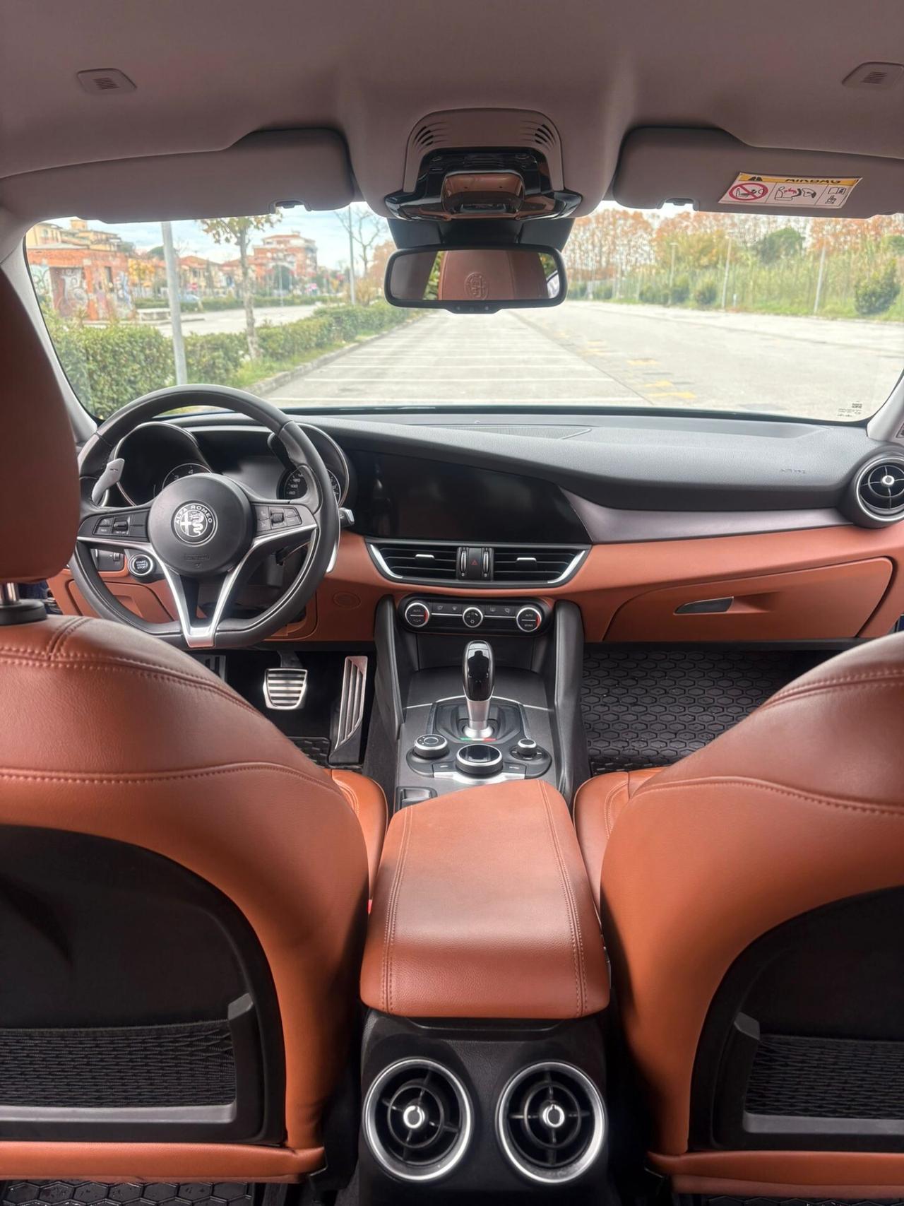 Alfa Romeo Giulia 2.2 Turbodiesel 180 CV AT8 Business Sport Launch Ed.