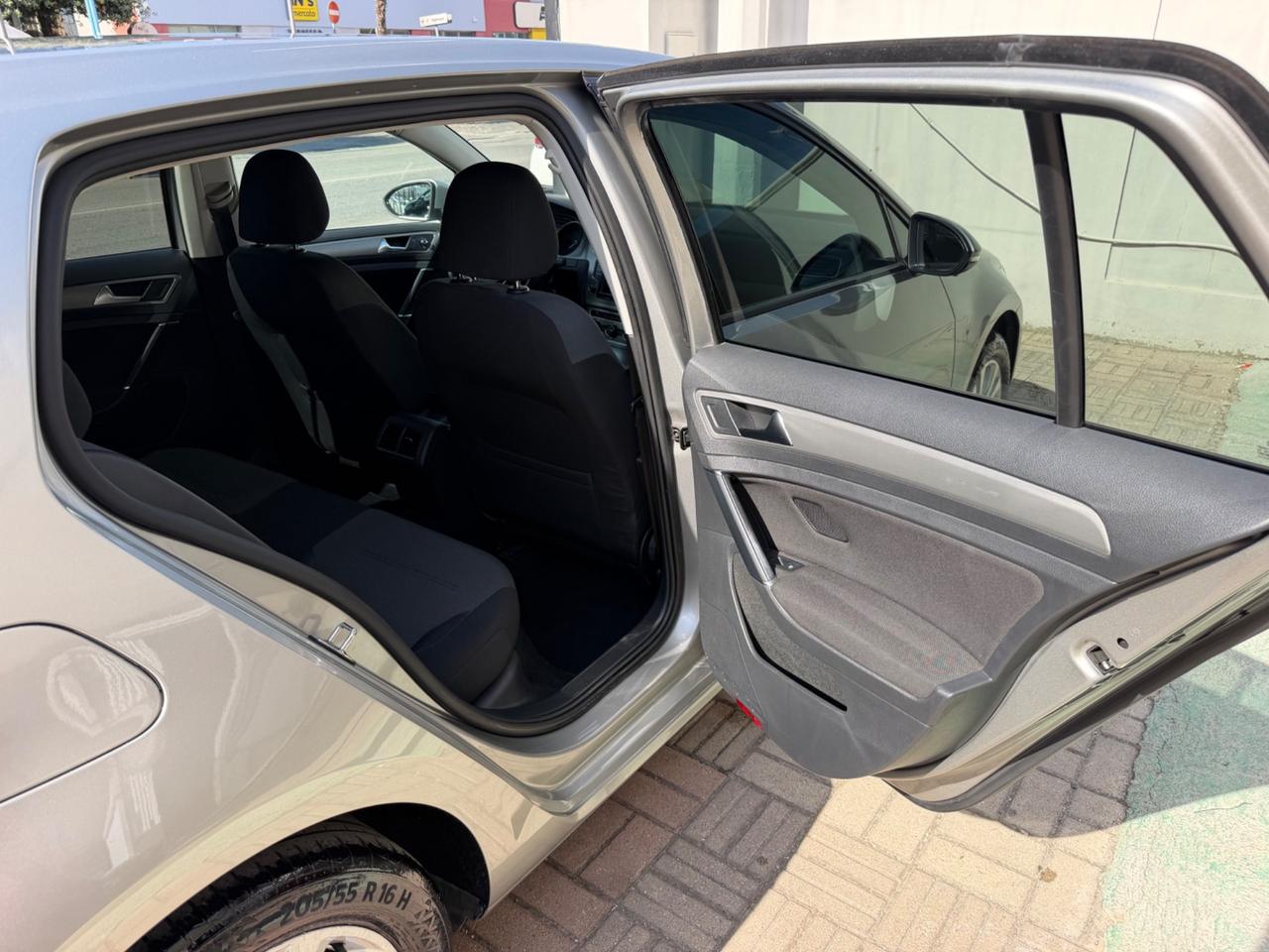 Volkswagen Golf 1.6 TDI BlueMotion - GARANZIA