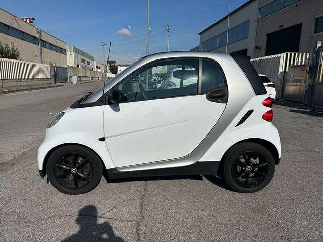 smart forTwo 1000 45 kW MHD coupé pure 61cv