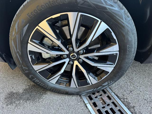 VOLVO XC60 B4 (d) AWD automatico Plus Dark