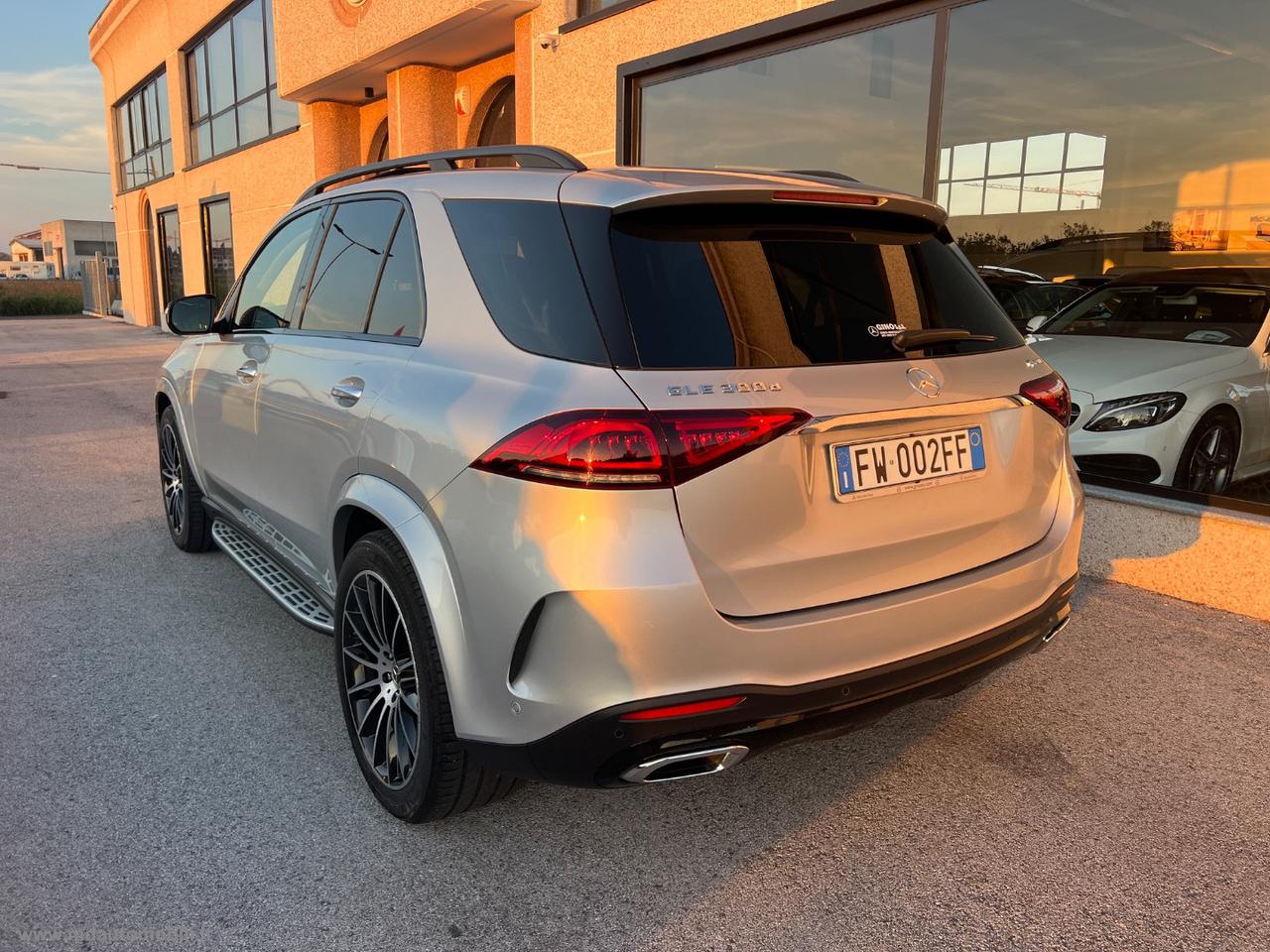 MERCEDES-BENZ GLE 300 d 4Matic Premium 7 POSTI TETTO 21 CAMERA BURMESTER