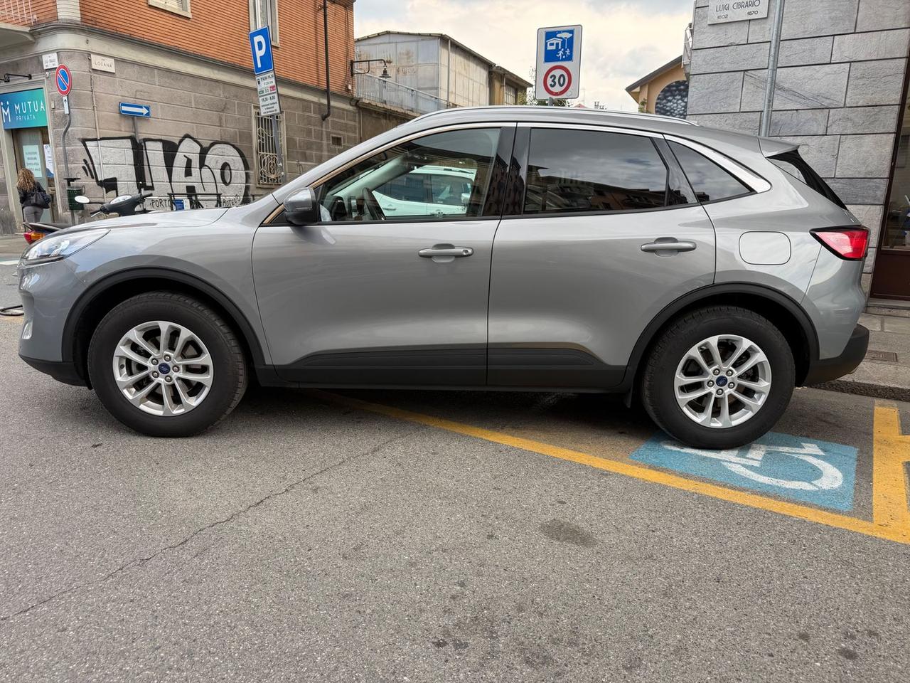Ford Kuga 2.0 EcoBlue Titanium #10557
