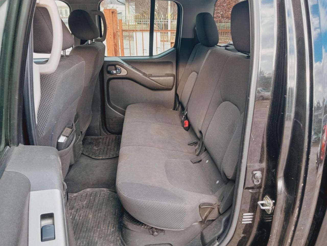 Nissan Navara 2.5 dCi 4 porte Double Cab SE