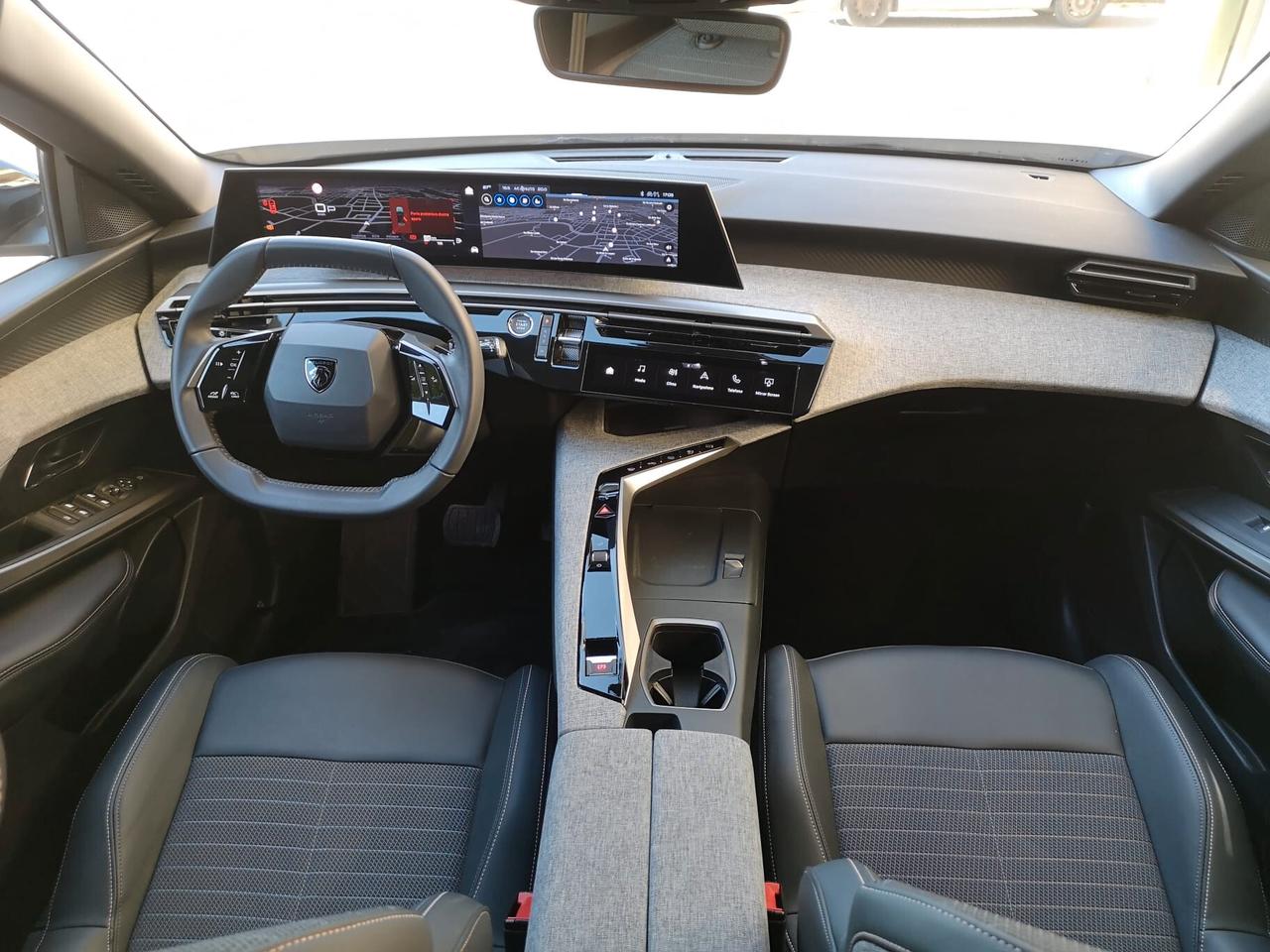 PEUGEOT 3008 Hybrid 136CV e-DCS 6 Allure Pack 2024