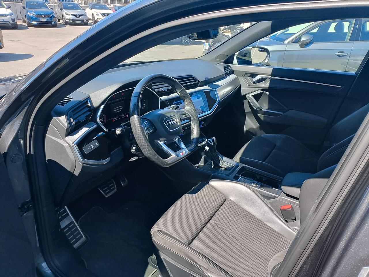 Audi Q3 35 TDI S tronic line edition