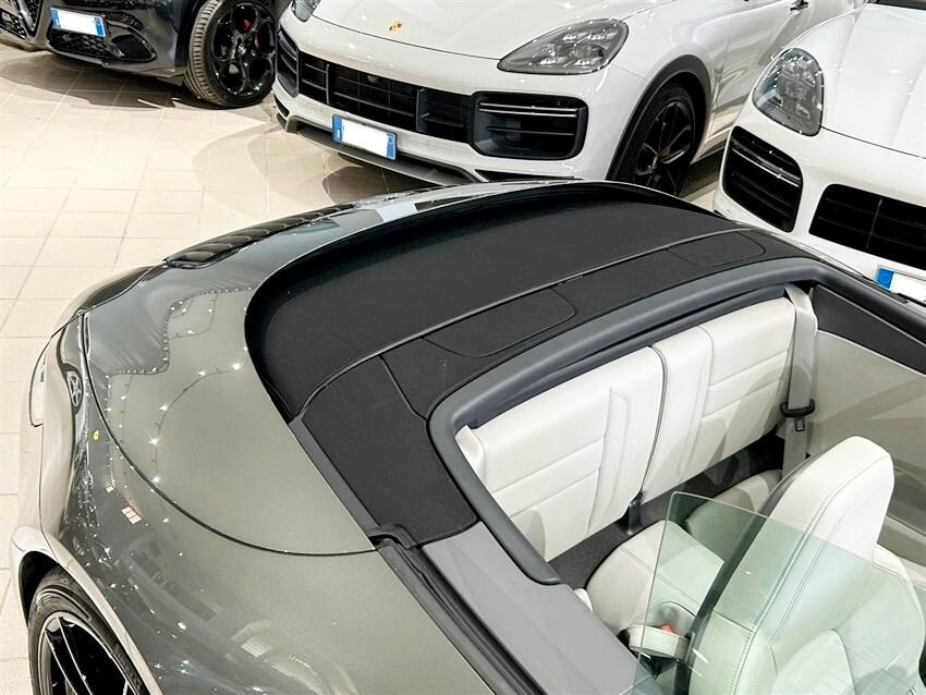 Porsche 911 Carrera 2 GTS Cabriolet