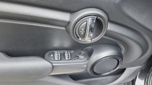 MINI Cooper 1.5 Cooper Baker Street PERMUTE OK NEOPATENTATI