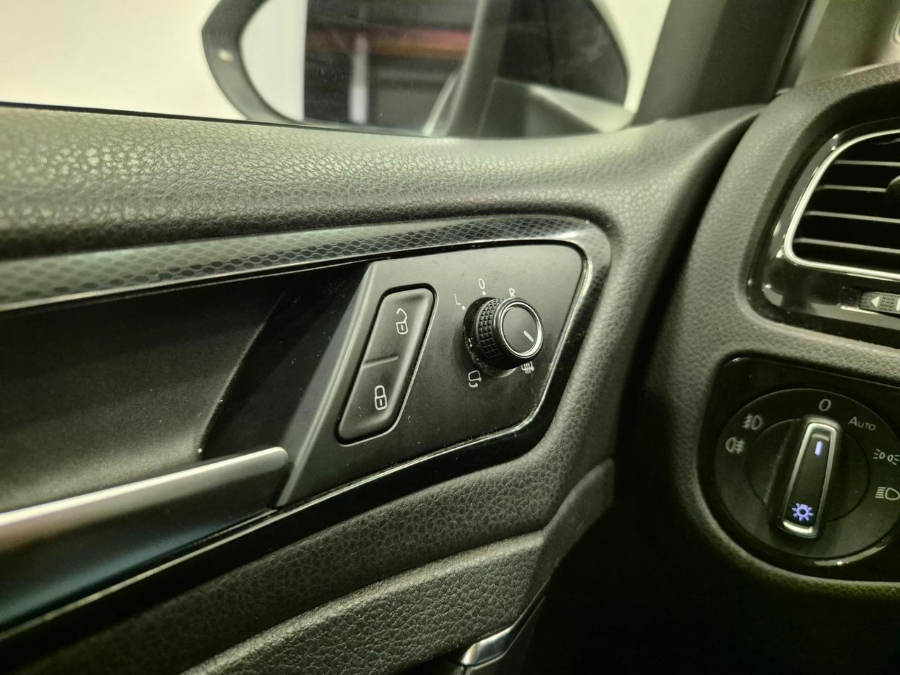 Volkswagen Golf 5p 1.4 tsi Comfortline 122cv - NEOPATENTATI - Cruise/Lim - Sens. Park.