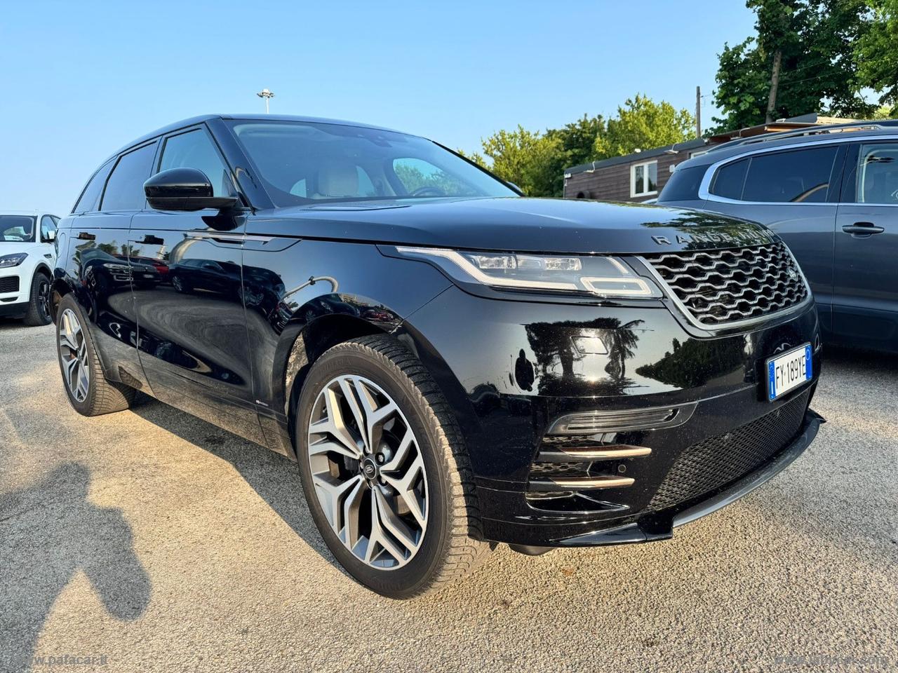 LAND ROVER RR Velar 2.0D 240 R-Dynamic HSE