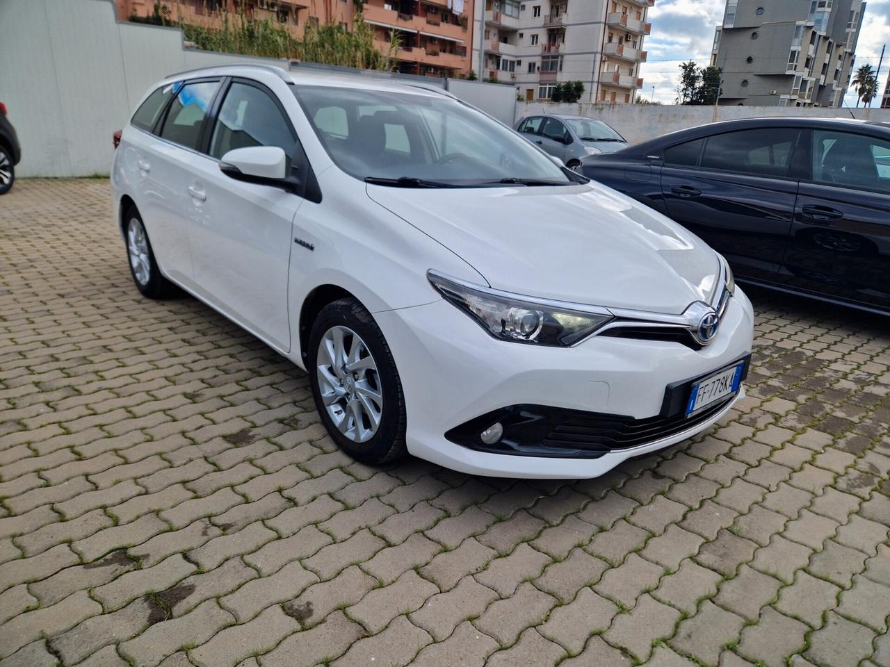 Toyota Auris Touring Sports 1.8 Hybrid Business